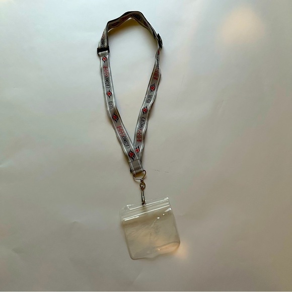 Disney Castaway Club Lanyard Silver Black White Authentic Cruise Line DCL - Picture 8 of 8